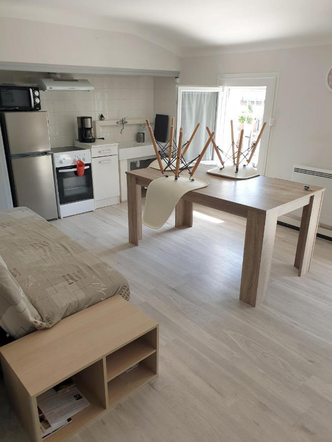 Appartement 62 M2 1Er Etage Avec Jardin Au Rdc Saint-Génis 외부 사진