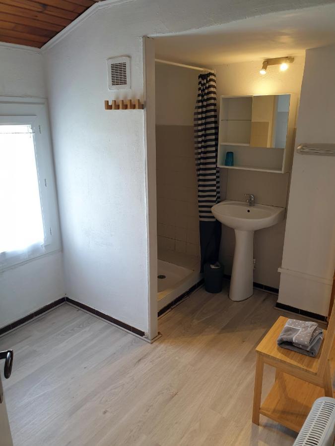 Appartement 62 M2 1Er Etage Avec Jardin Au Rdc Saint-Génis 외부 사진